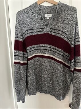 croft & barrow Men's Gray and Burgundy Striped Knit Sweater